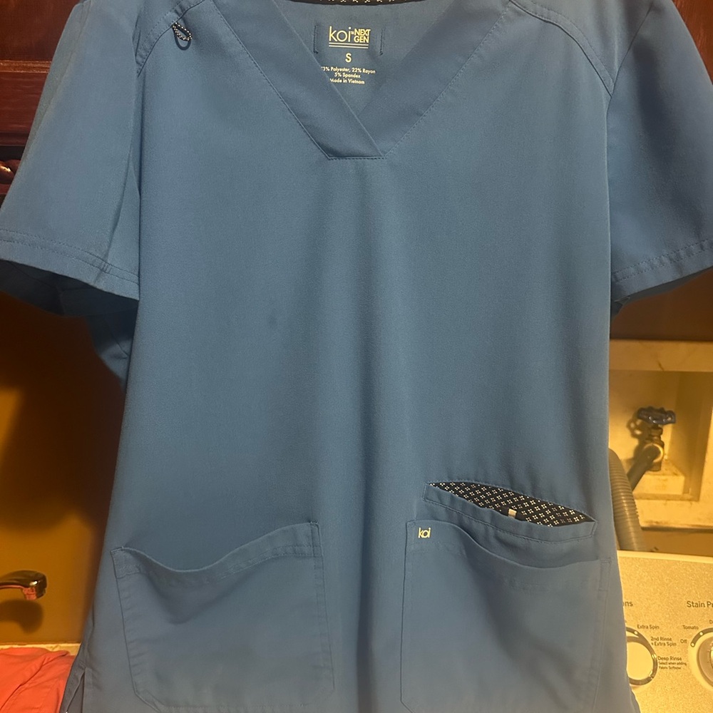 Koi Women’s Scrub Top